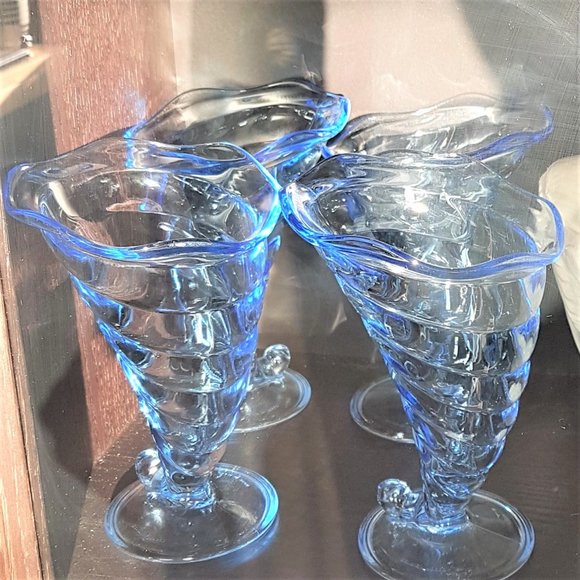 Bormioli 4 ice cream sundae fruit blue glasses. - Picture 12 of 12